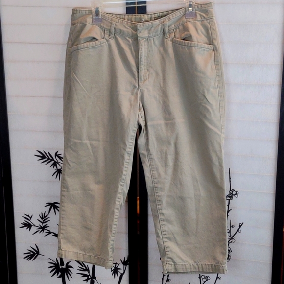 Eddie Bauer Legend Wash Capri Size 10 - Picture 1 of 9
